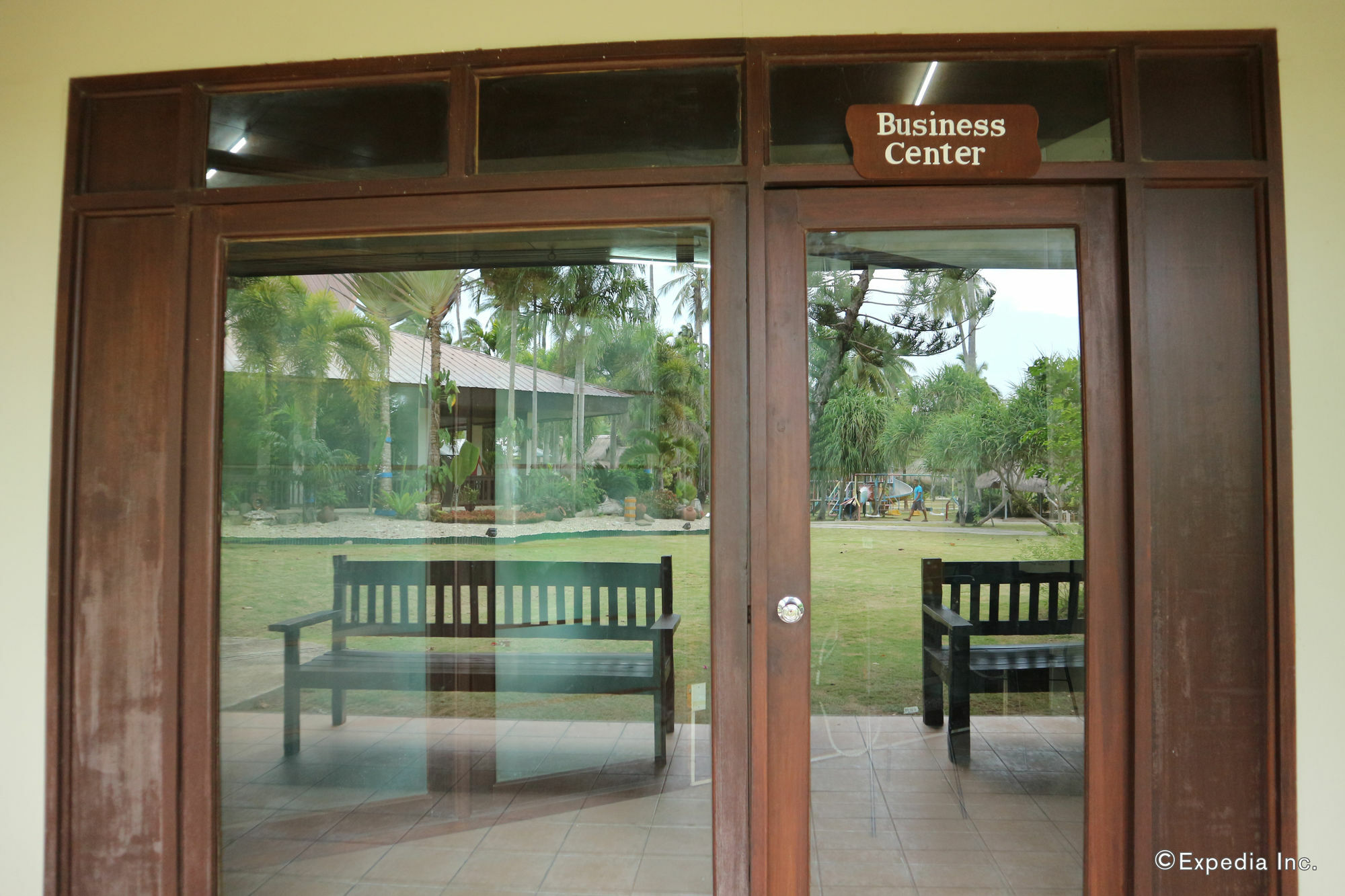 Dos Palmas Island Resort & Spa Puerto Princesa Exterior photo