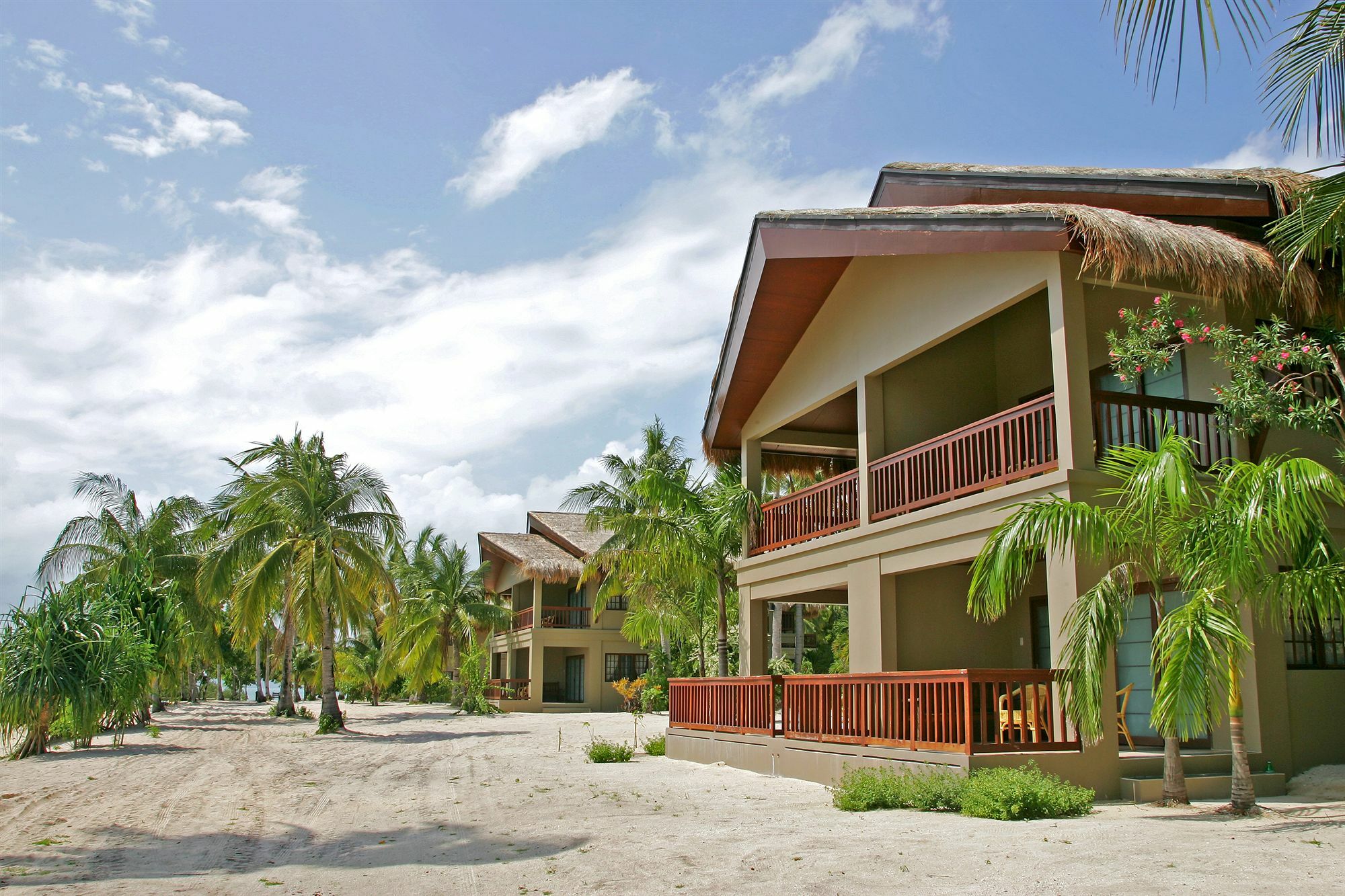 Dos Palmas Island Resort & Spa Puerto Princesa Exterior photo