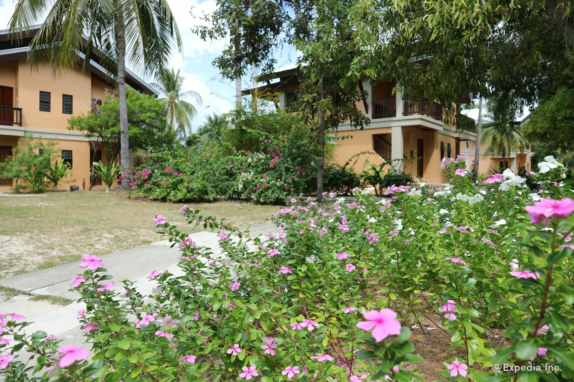 Dos Palmas Island Resort & Spa Puerto Princesa Exterior photo